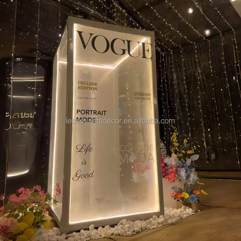 Lighting And Decor Magazine - ฉากหลังงานแต่งงานตกแต่งงานอีเว้นท์ทันสมัย โครงเหล็กพร้อมไฟ LED กล่องถ่ายภาพสำหรับนิตยสาร