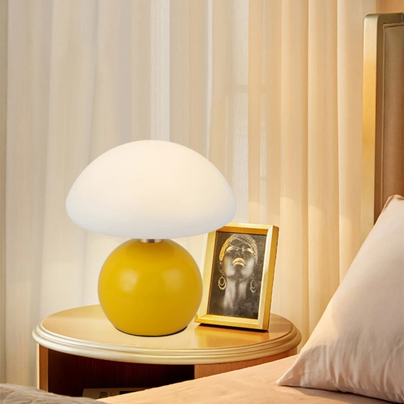 โคมไฟตั้งโต๊ะแบบชาร์จไฟได้สวิต - Mushroom Table Lamp บทวิจารณ์และราคา