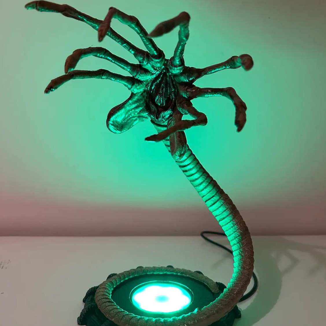 โคมไฟ Alien Facehugger ไฟกลางค - Lighting Decor Ideas บทวิจารณ์และราคา